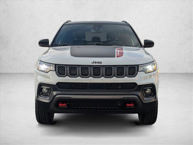Used 2023 Jeep Compass Trailhawk video 2
