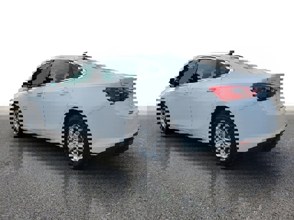 Used 2024 Chevrolet Malibu LS w/ Driver Confidence Package image 3