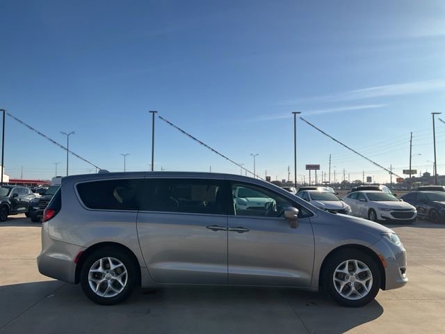 Used 2018 Chrysler Pacifica Touring Plus w/ Tire & Wheel Group image 35