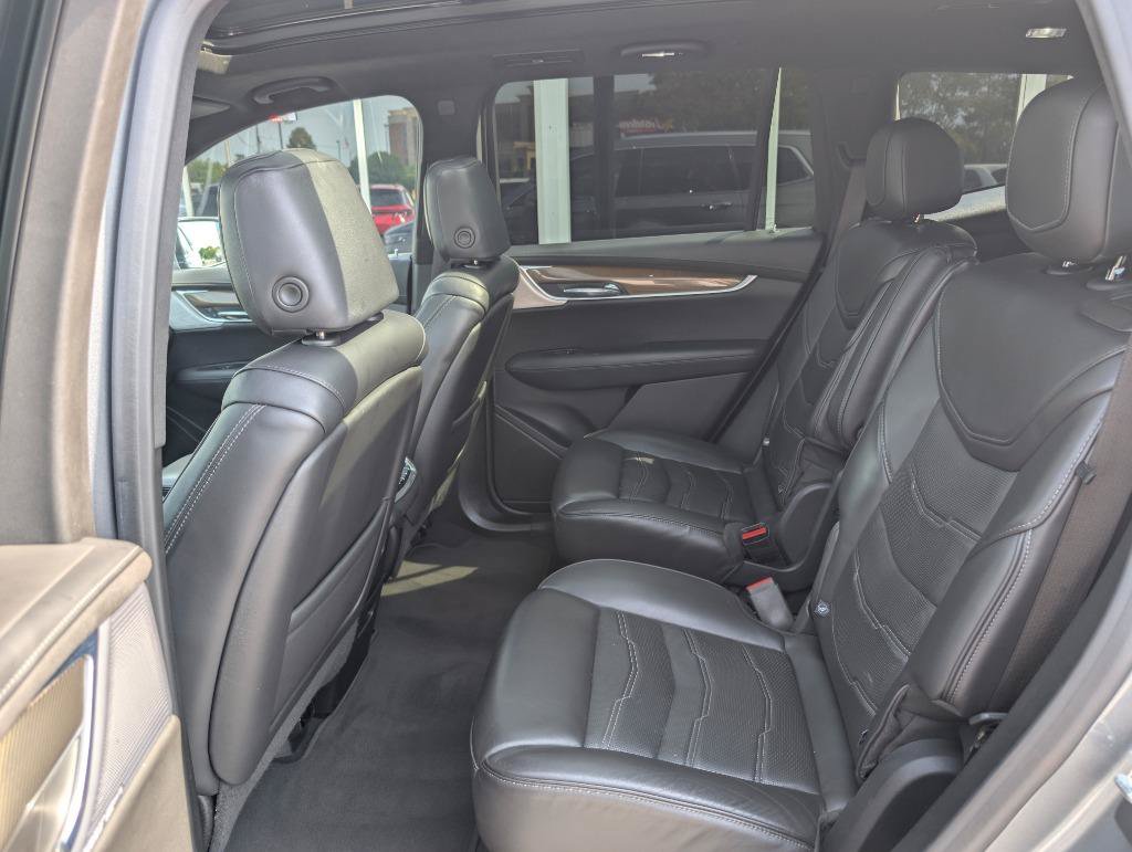 Used 2021 Cadillac XT6 Premium Luxury w/ Platinum Package FWD image 37
