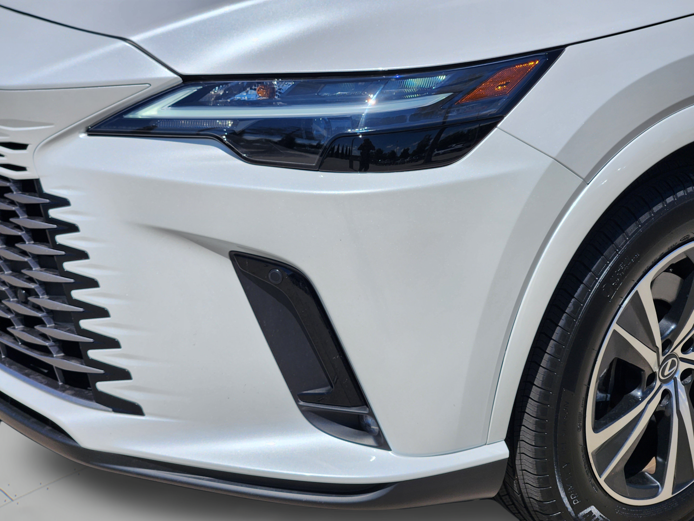 Used 2025 Lexus RX 350 FWD w/ Technology Package image 35