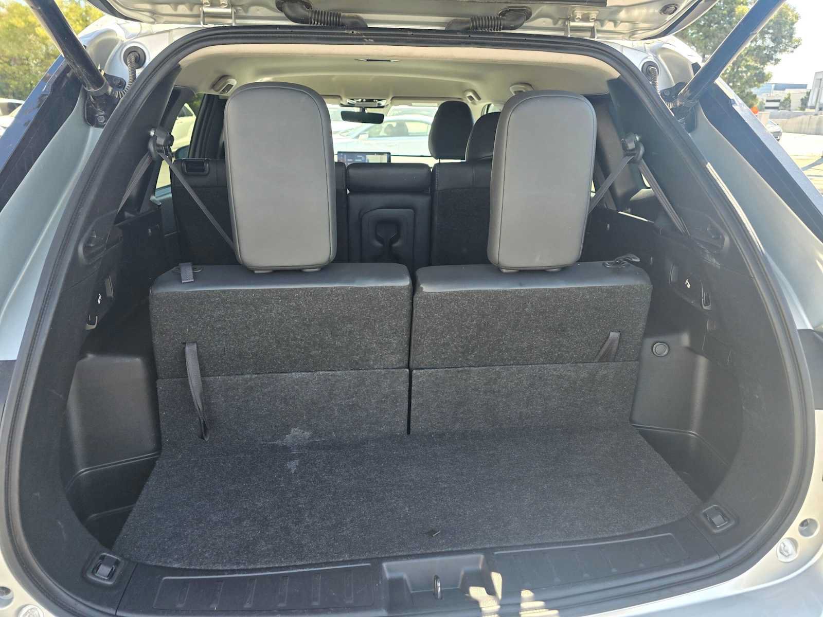 Used 2025 Mitsubishi Outlander SE AWD/4WD image 14