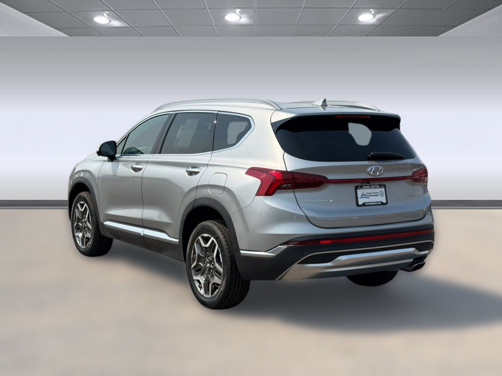 Used 2022 Hyundai Santa Fe Limited w/ Cargo Package AWD/4WD image 3