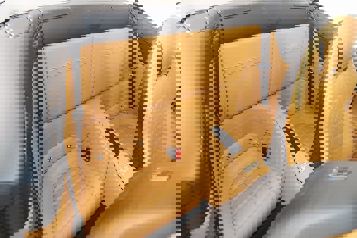 Used 2018 Ferrari California T image 16