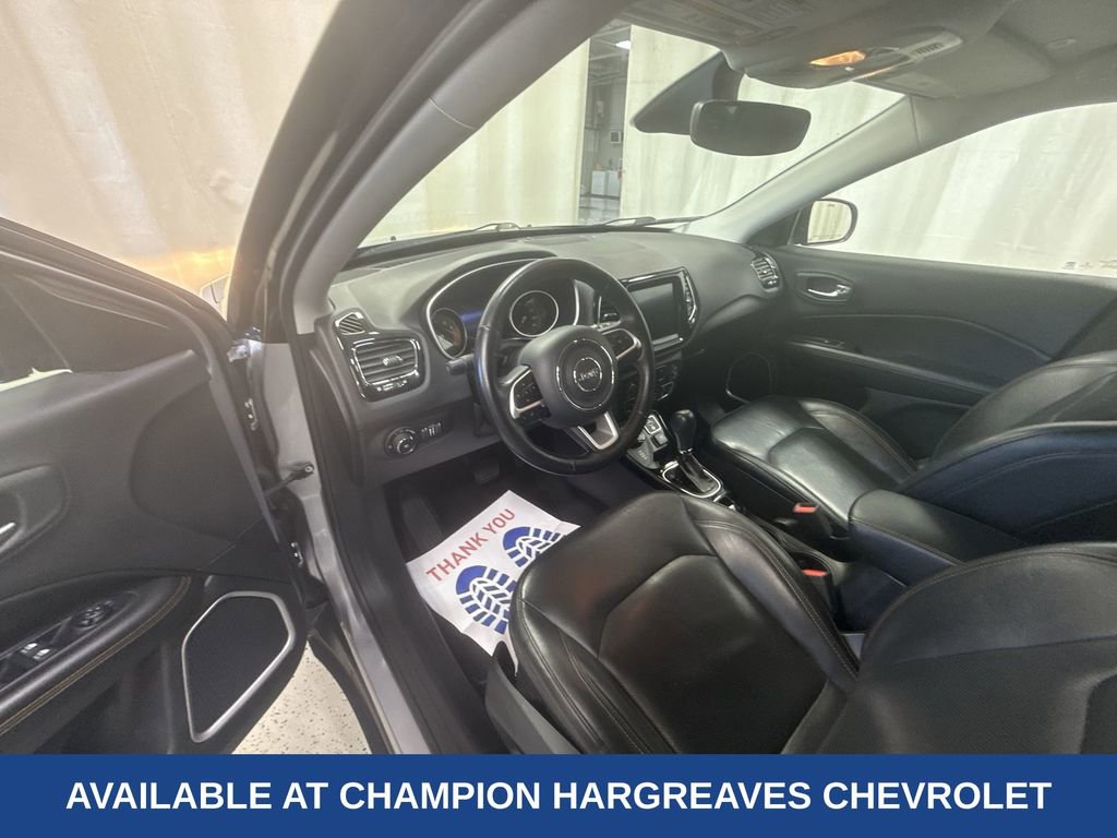 Used 2018 Jeep Compass Limited AWD/4WD image 14