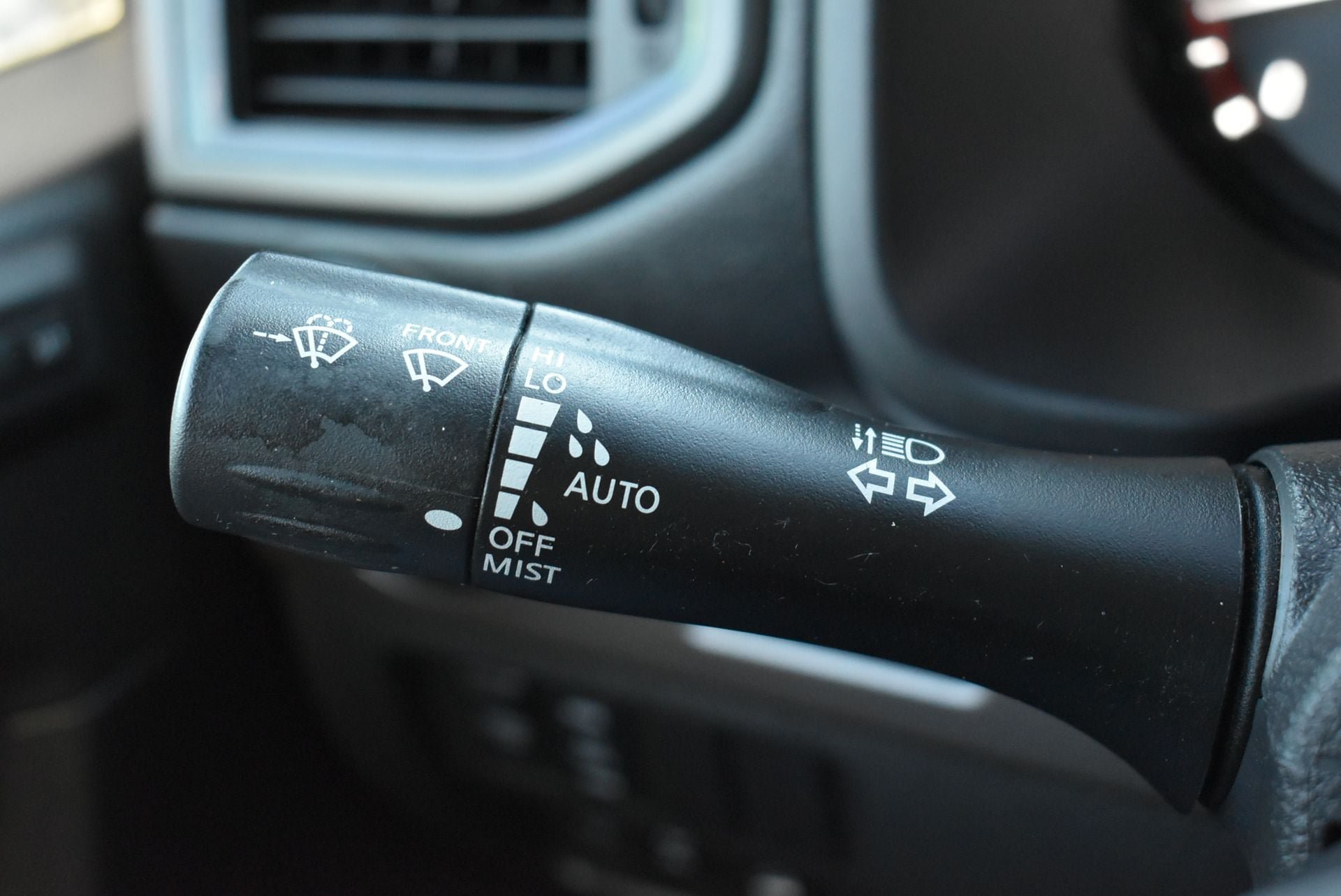 Used 2024 Nissan Titan PRO-4X w/ Pro-4x Convenience Package AWD/4WD image 22
