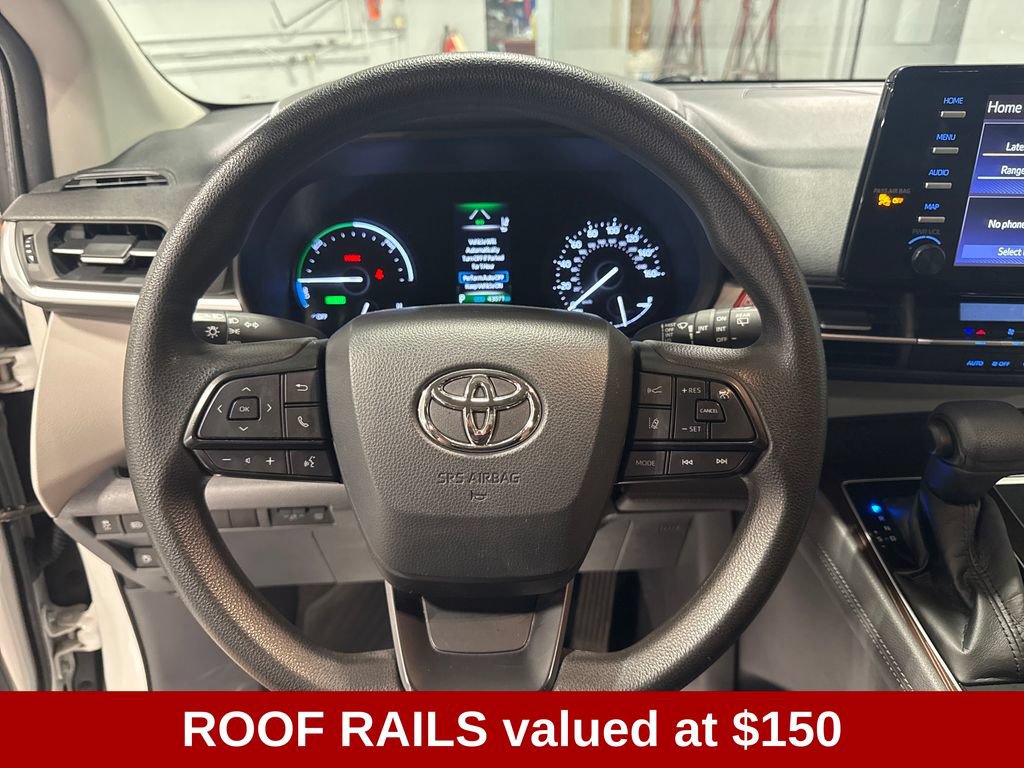 Used 2022 Toyota Sienna LE FWD image 5