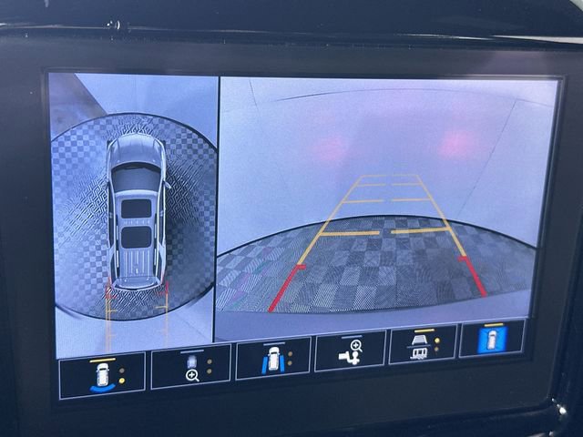 Used 2023 Chevrolet Traverse RS image 15