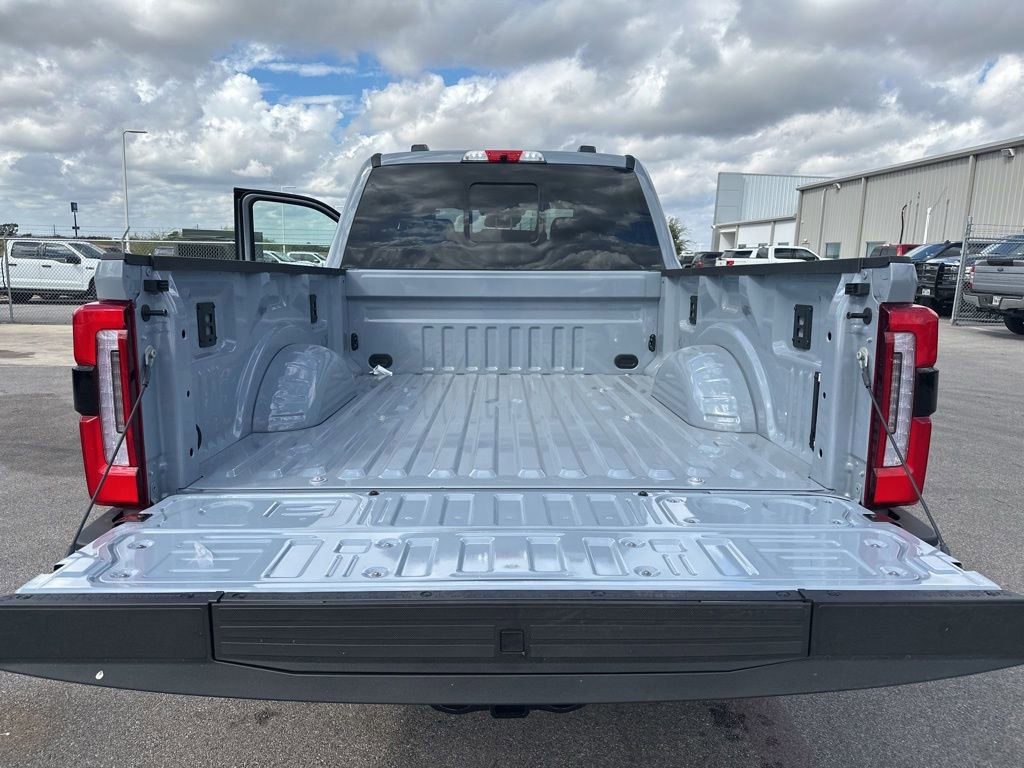 New 2026 Ford F250 Platinum image 44