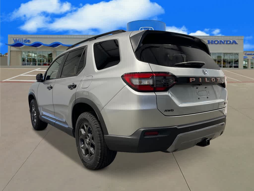 New 2026 Honda Pilot TrailSport image 3