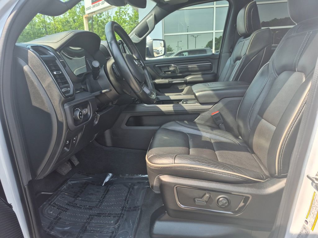 Used 2023 RAM 1500 Limited AWD/4WD image 2