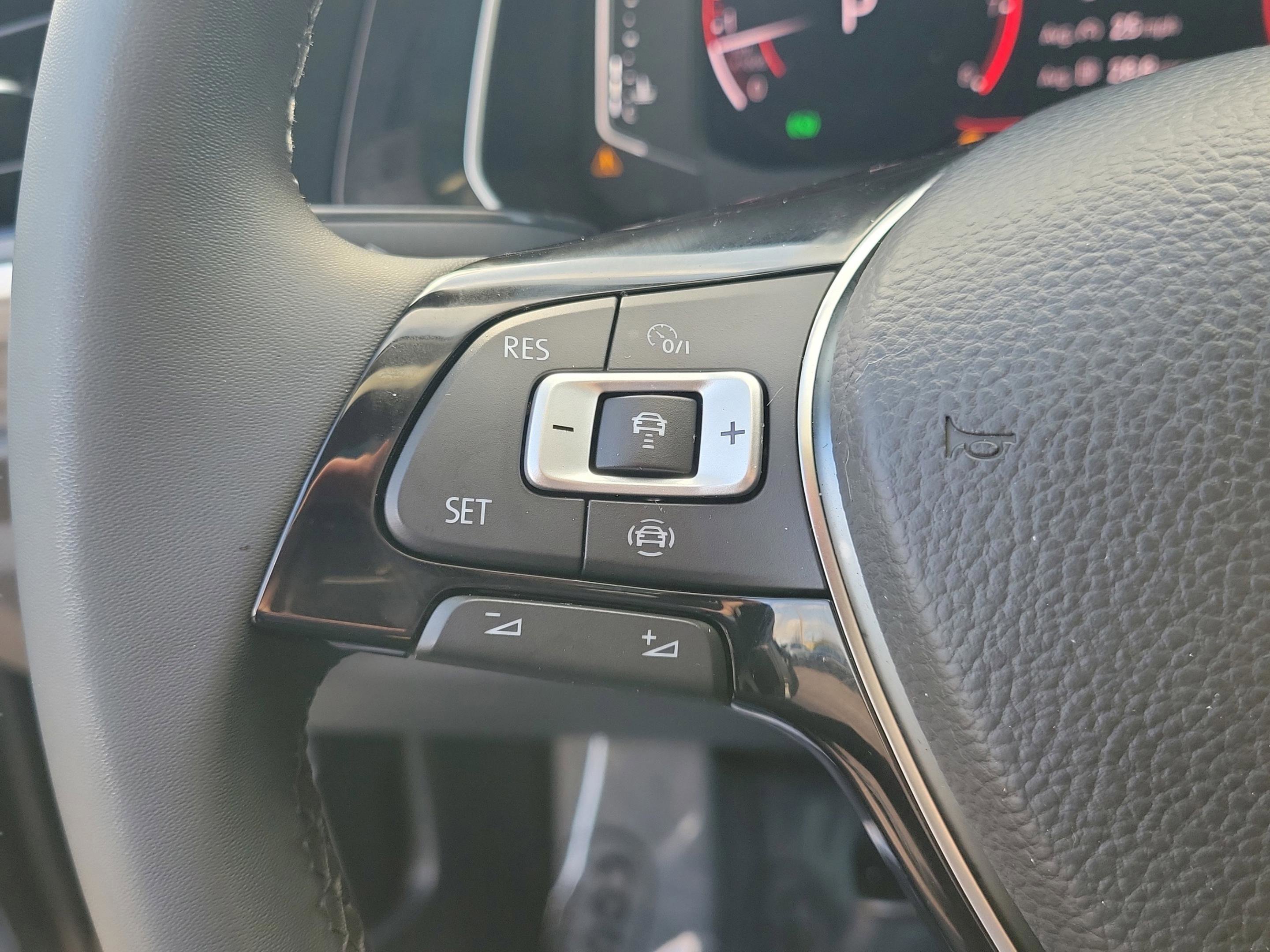 Used 2020 Volkswagen Jetta SEL image 19