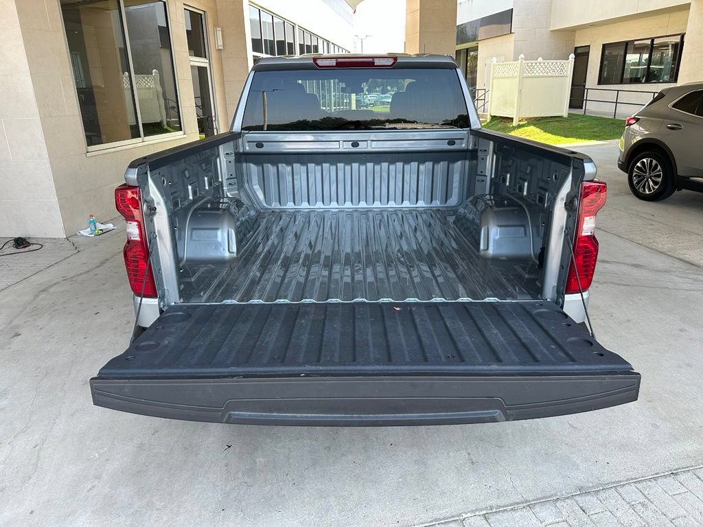 Used 2026 Chevrolet Silverado 1500 LT AWD/4WD image 30