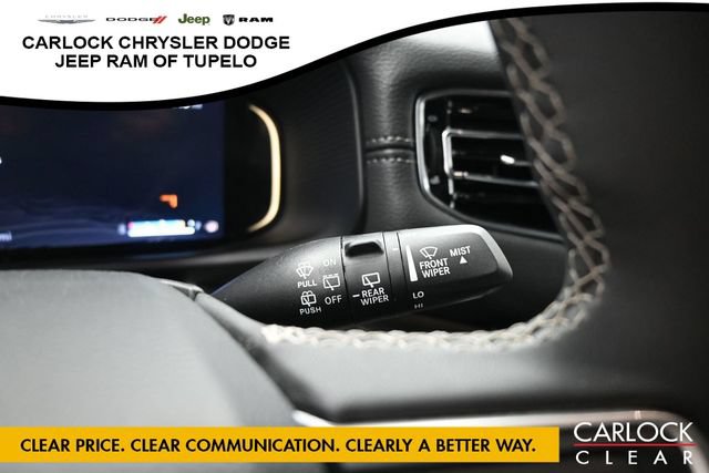 Used 2025 Jeep Wagoneer Series III w/ Premium Group I AWD/4WD image 18
