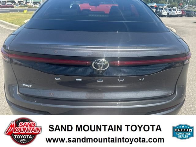 Used 2023 Toyota Crown AWD/4WD image 9