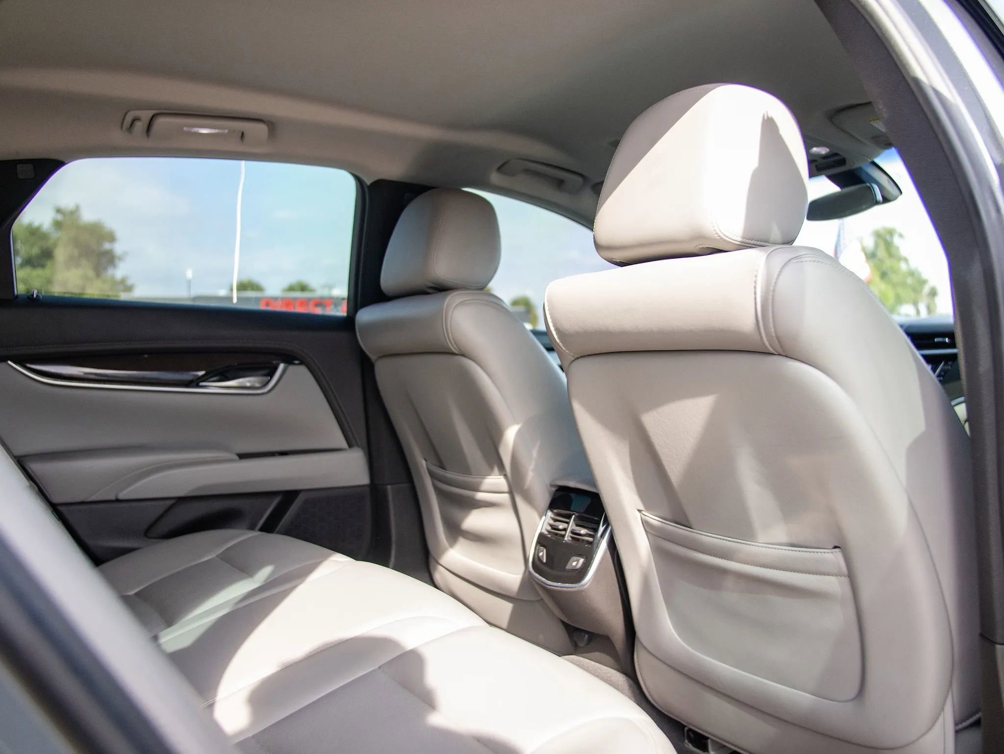 Used 2016 Cadillac XTS Luxury AWD/4WD image 26