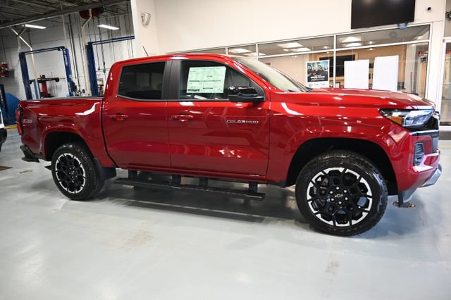 New 2026 Chevrolet Colorado Z71 w/ Technology Package AWD/4WD image 4
