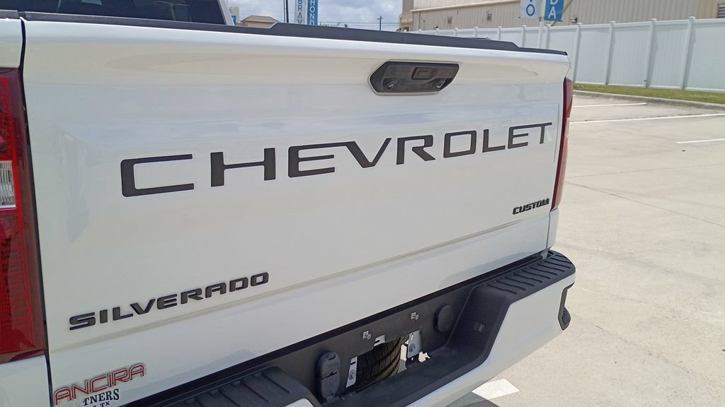 Used 2024 Chevrolet Silverado 1500 Custom w/ LPO, Dark Essentials Package RWD image 14