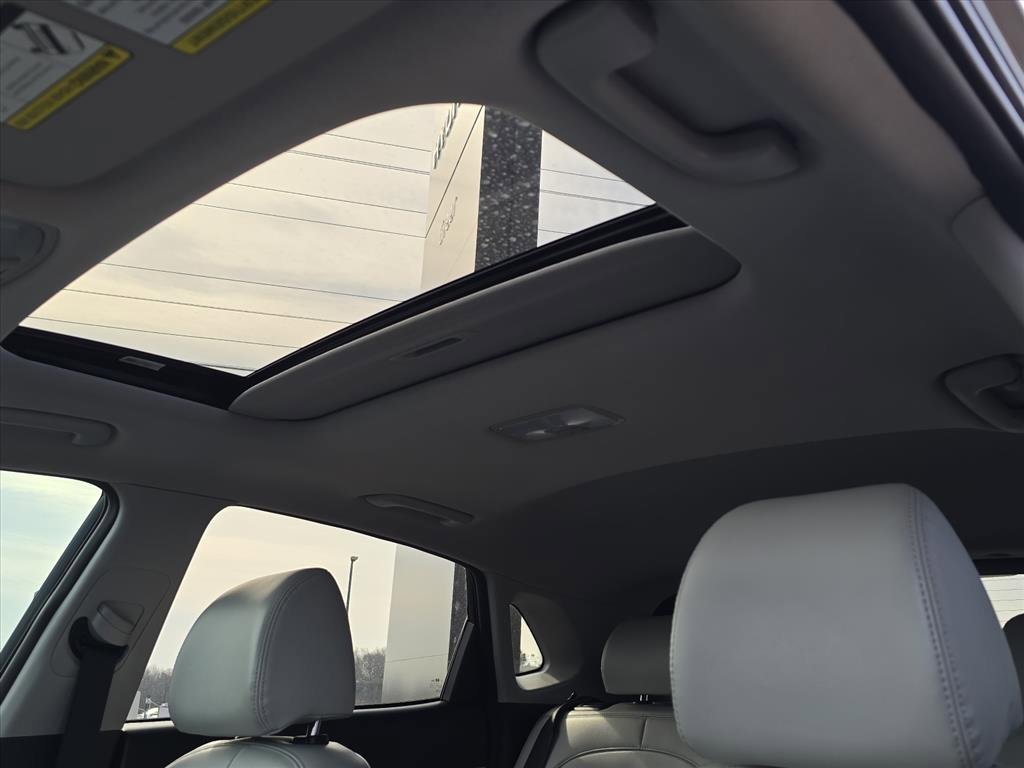 Used 2022 Hyundai Kona Limited image 12