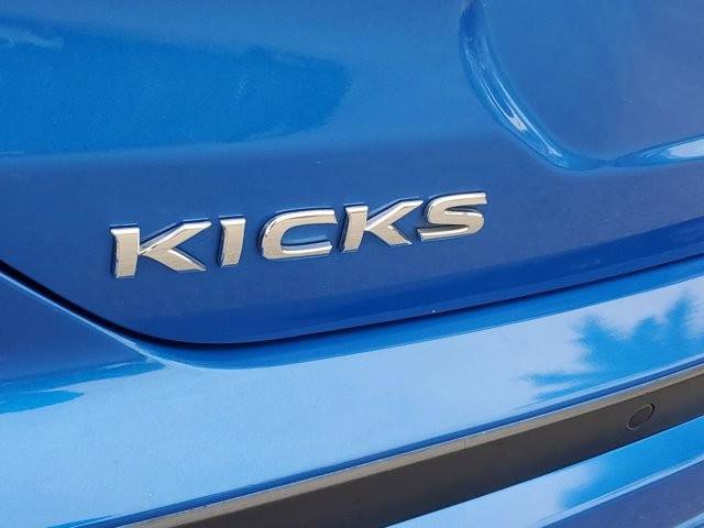 Used 2023 Nissan Kicks S image 10