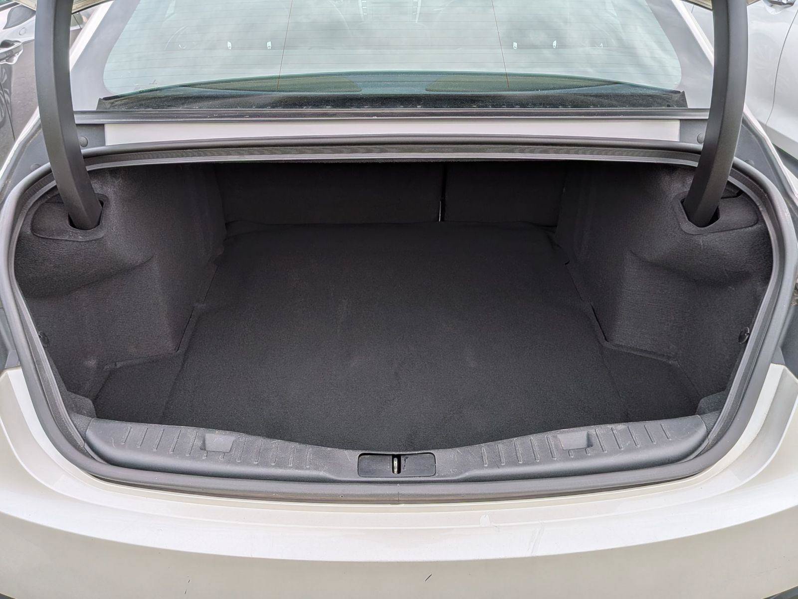 Used 2020 Lincoln MKZ Reserve FWD image 31