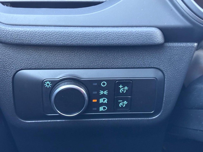 Used 2025 Ford Escape Active AWD/4WD image 18