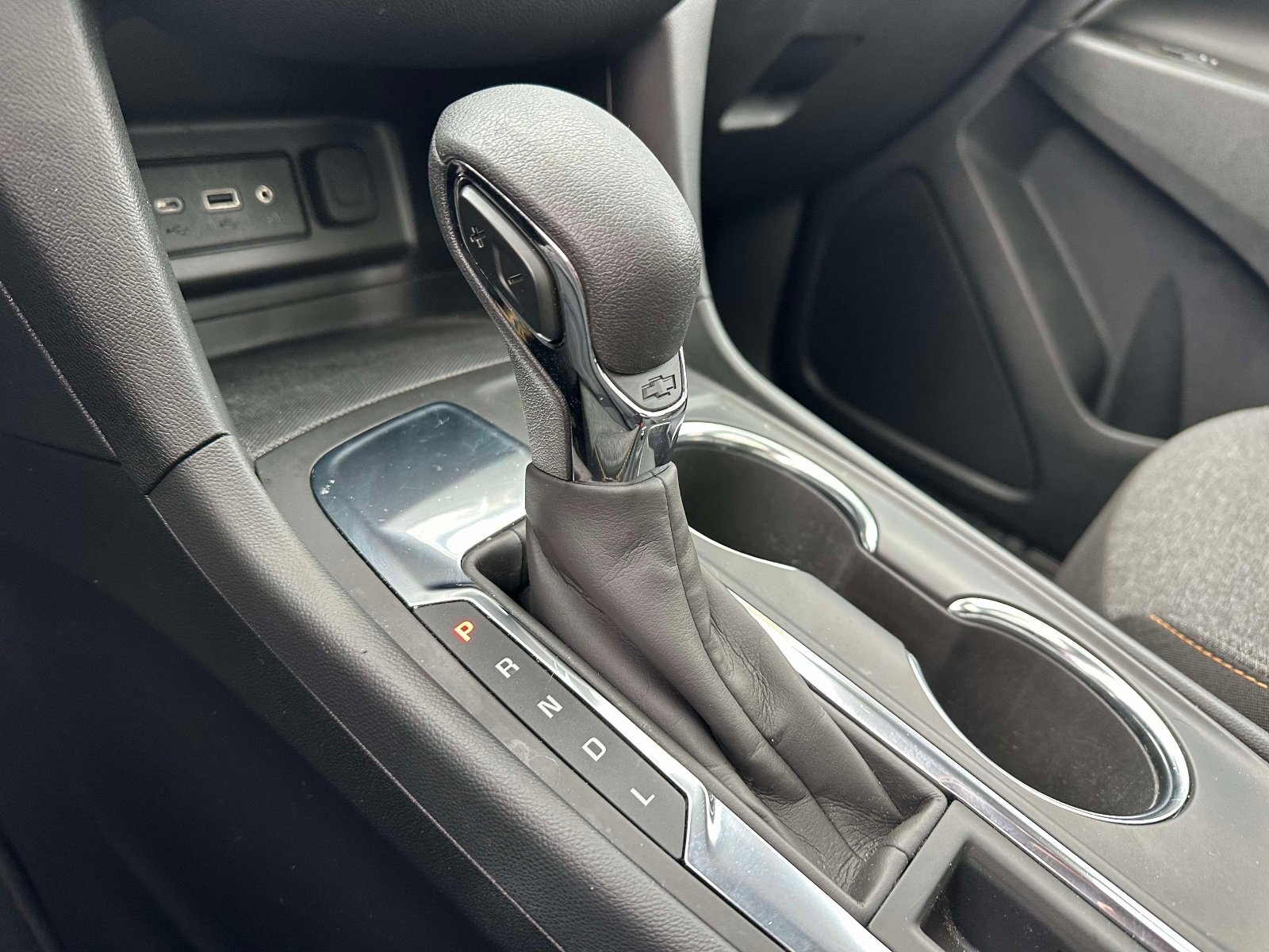 Used 2023 Chevrolet Equinox LT image 30