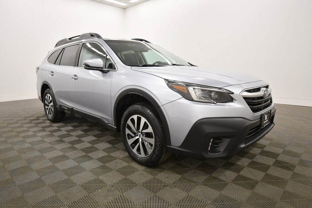 Used 2022 Subaru Outback Premium image 10
