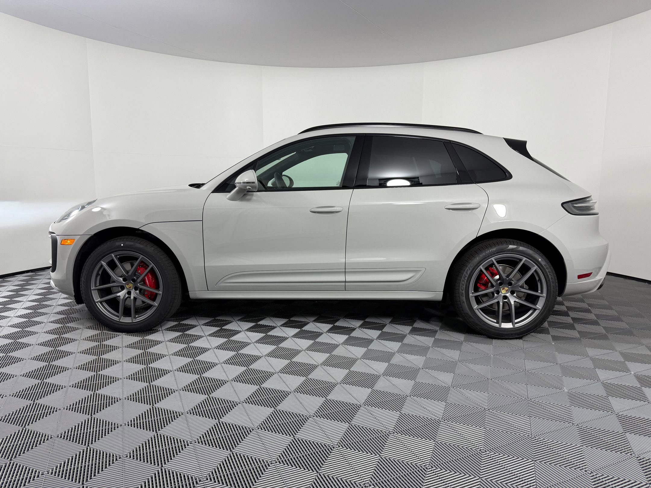 New 2026 Porsche Macan S AWD/4WD image 2