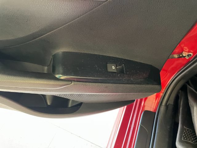 Used 2020 Toyota Camry SE FWD image 19
