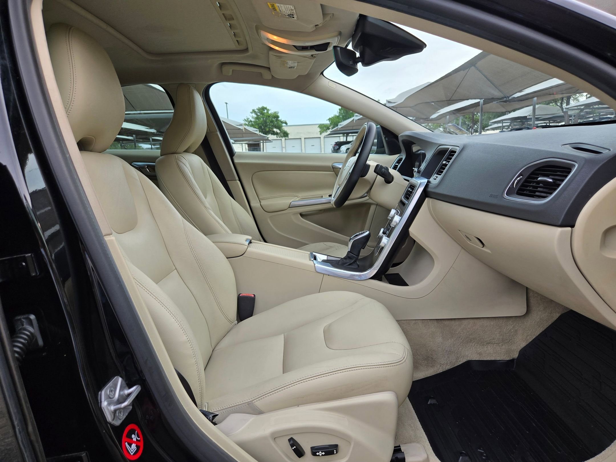 Used 2015 Volvo S60 T5 Premier image 27