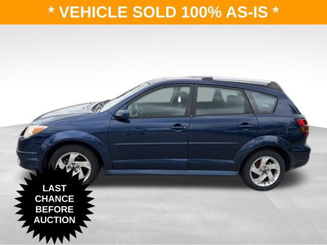 Used 2007 Pontiac Vibe w/ Sun And Sound Package FWD image 2