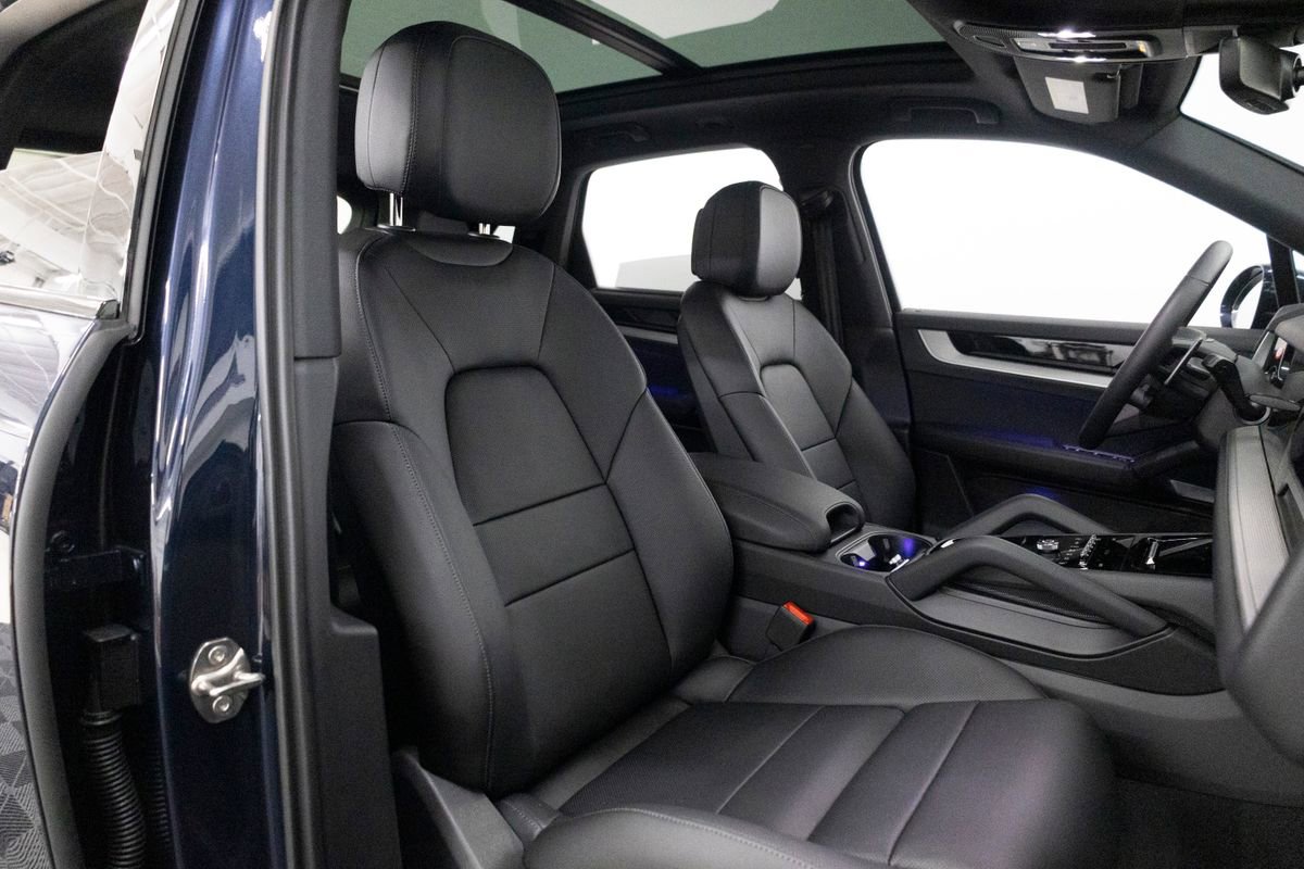 New 2026 Porsche Cayenne S AWD/4WD image 40