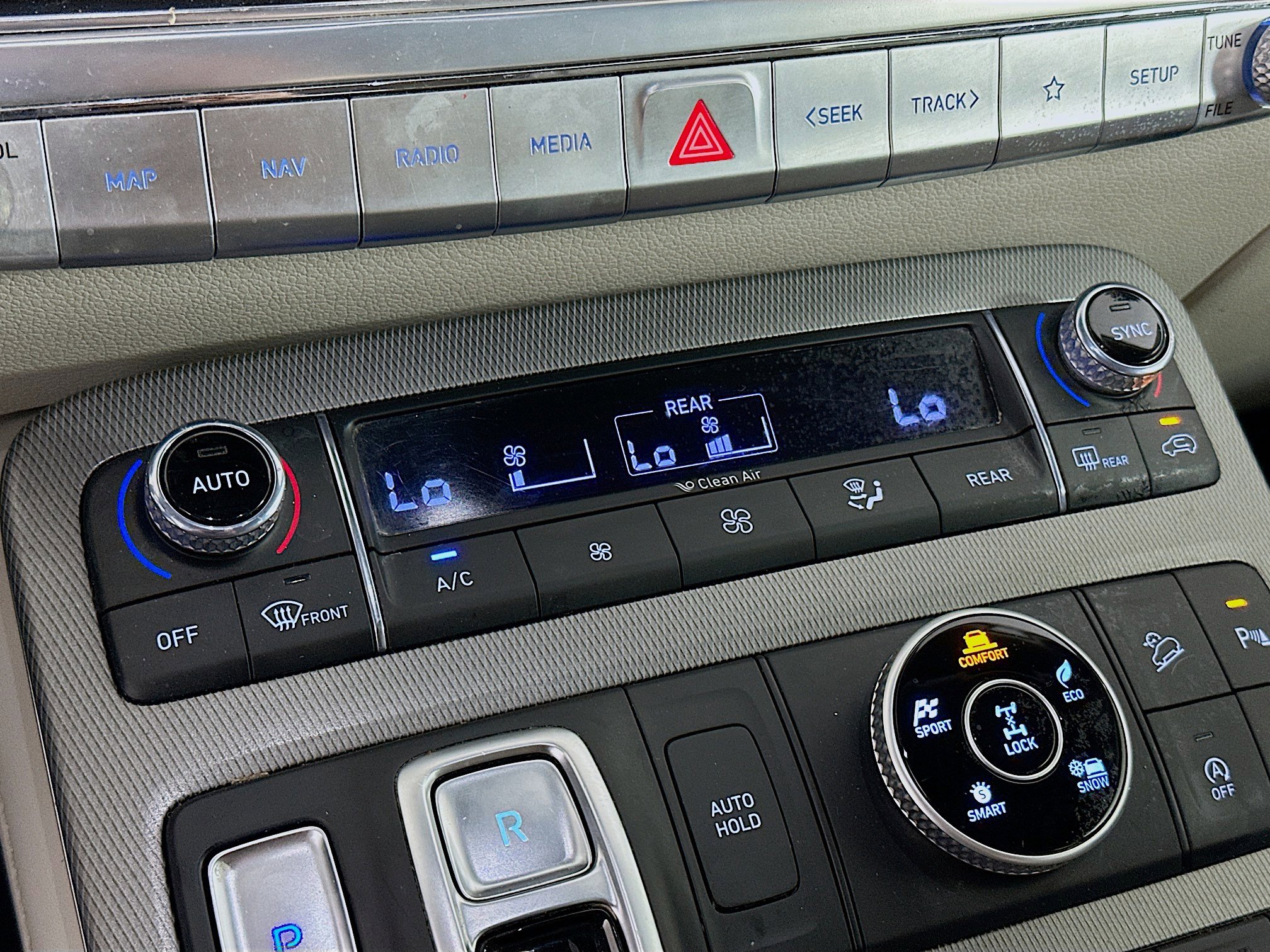 Used 2021 Hyundai Palisade Limited image 24