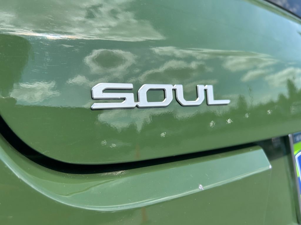 Used 2023 Kia Soul EX image 32