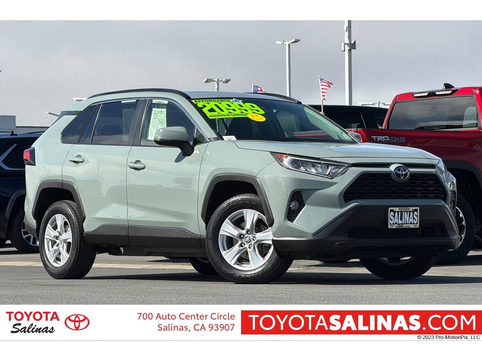 Used 2019 Toyota RAV4 XLE AWD/4WD image 1