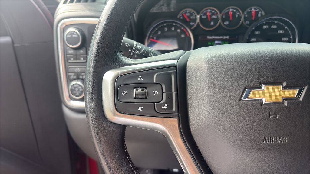 Used 2021 Chevrolet Silverado 1500 LT AWD/4WD image 19