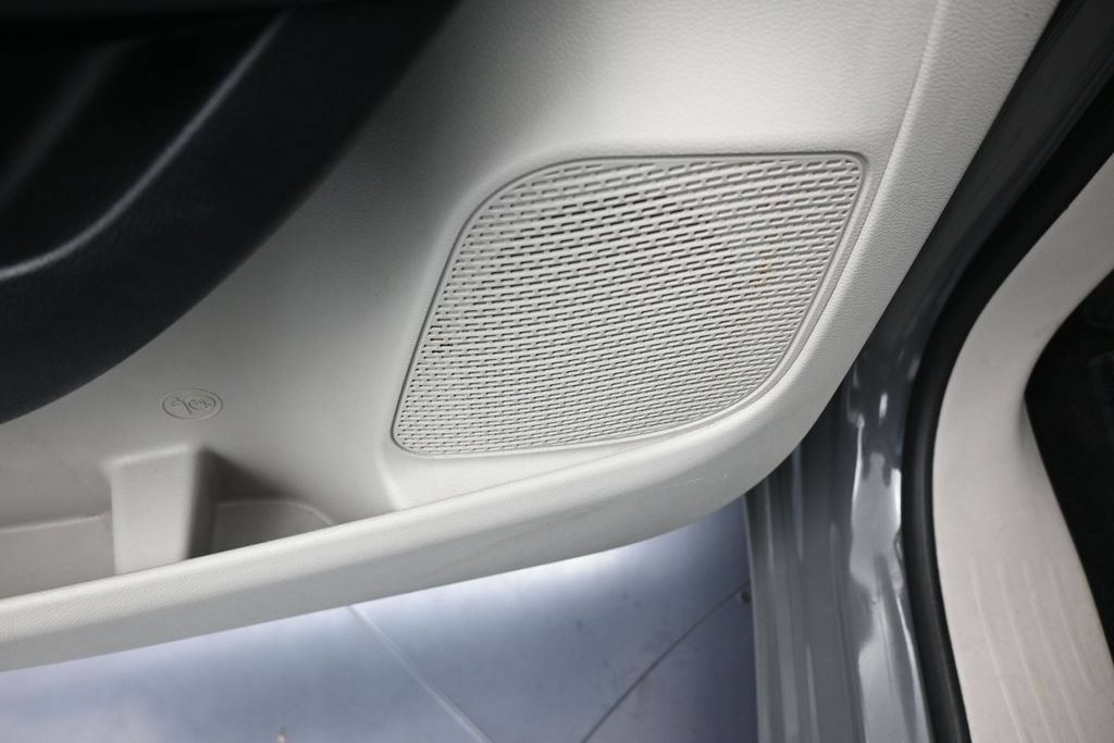 Used 2022 Chrysler Pacifica Touring-L FWD image 14
