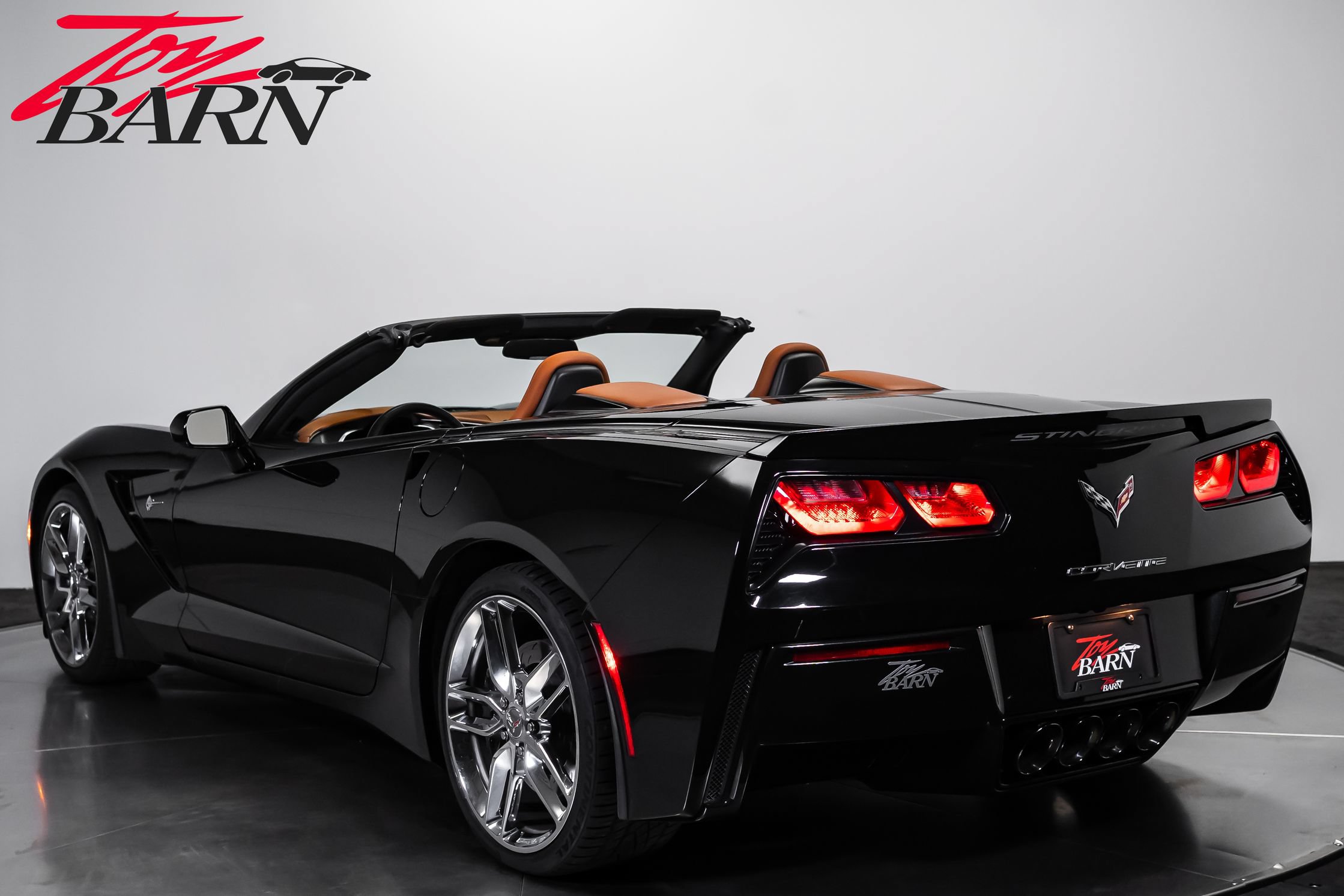 Used 2014 Chevrolet Corvette Stingray Convertible w/ 2LT Preferred Equipment Group RWD image 3