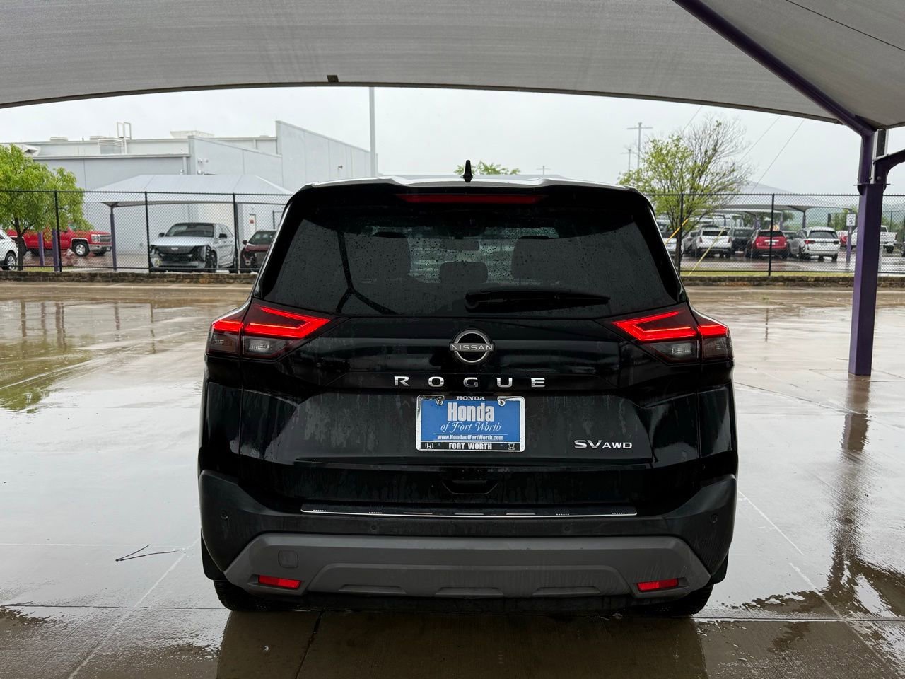 Used 2023 Nissan Rogue SV image 4