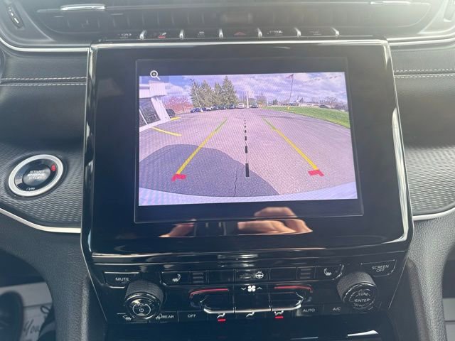 Certified 2024 Jeep Grand Cherokee Altitude image 18