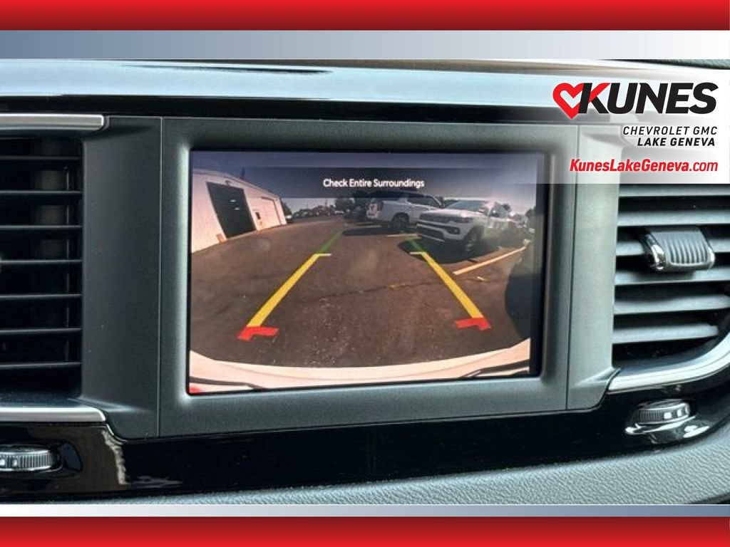 Used 2023 Chrysler Voyager LX FWD image 32