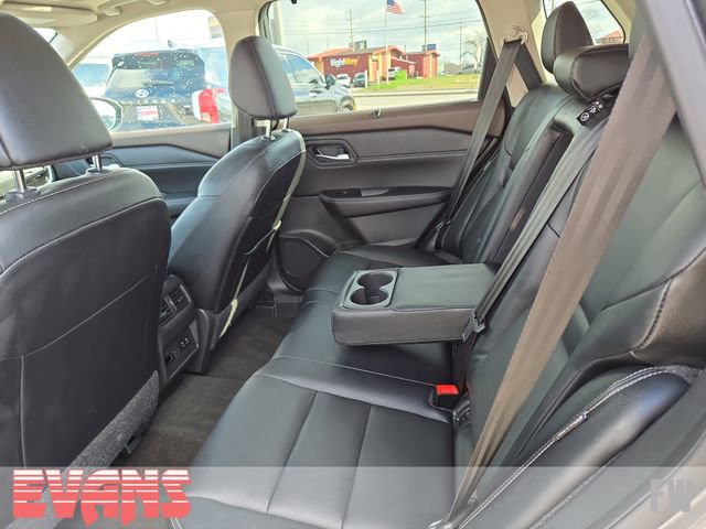 Used 2023 Nissan Rogue SL w/ SL Premium Package image 25