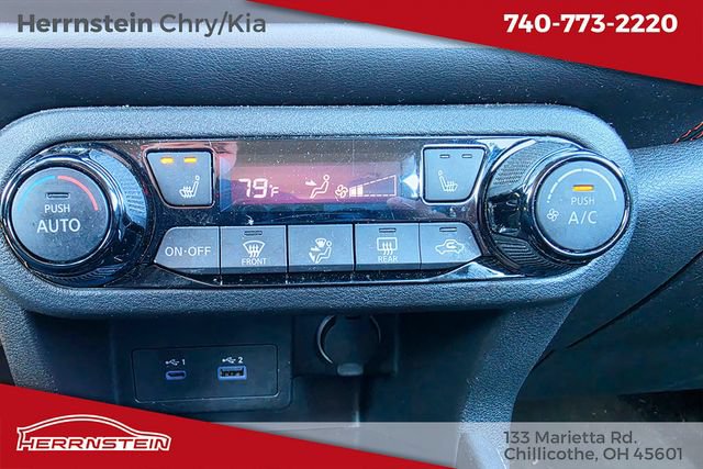 Used 2024 Nissan Kicks SR w/ SR Premium Package FWD image 12