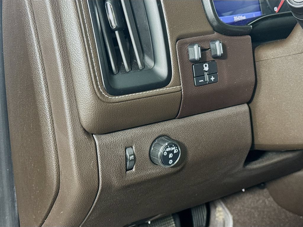 Used 2022 GMC Canyon Denali RWD image 10