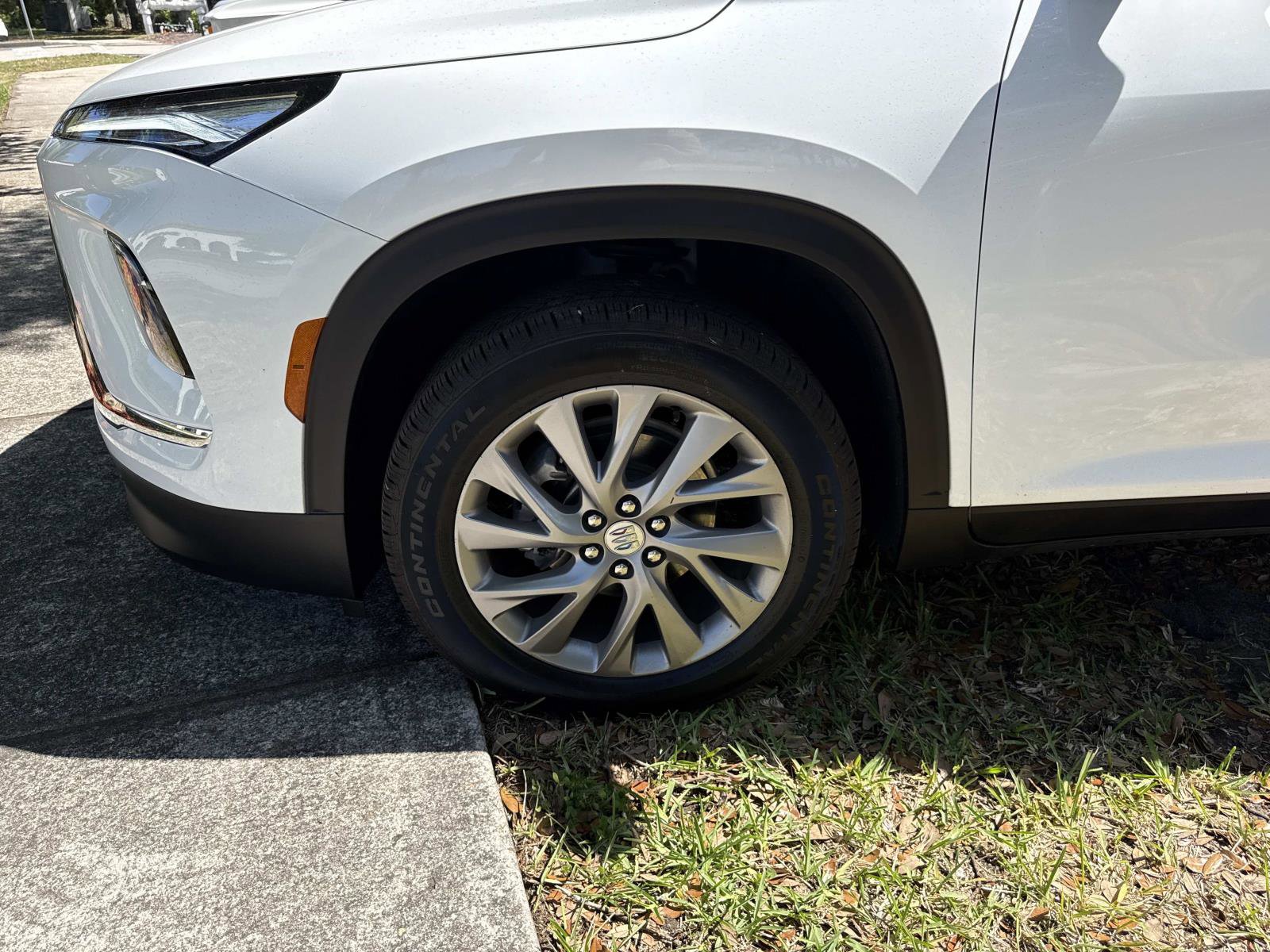 Used 2025 Buick Enclave Preferred FWD image 10