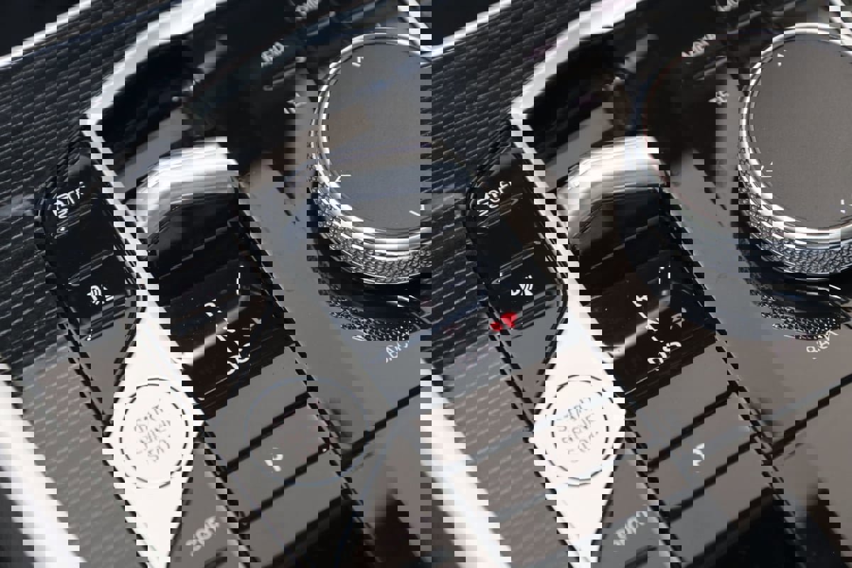 Used 2024 BMW X6 xDrive40i w/ Premium Package image 21