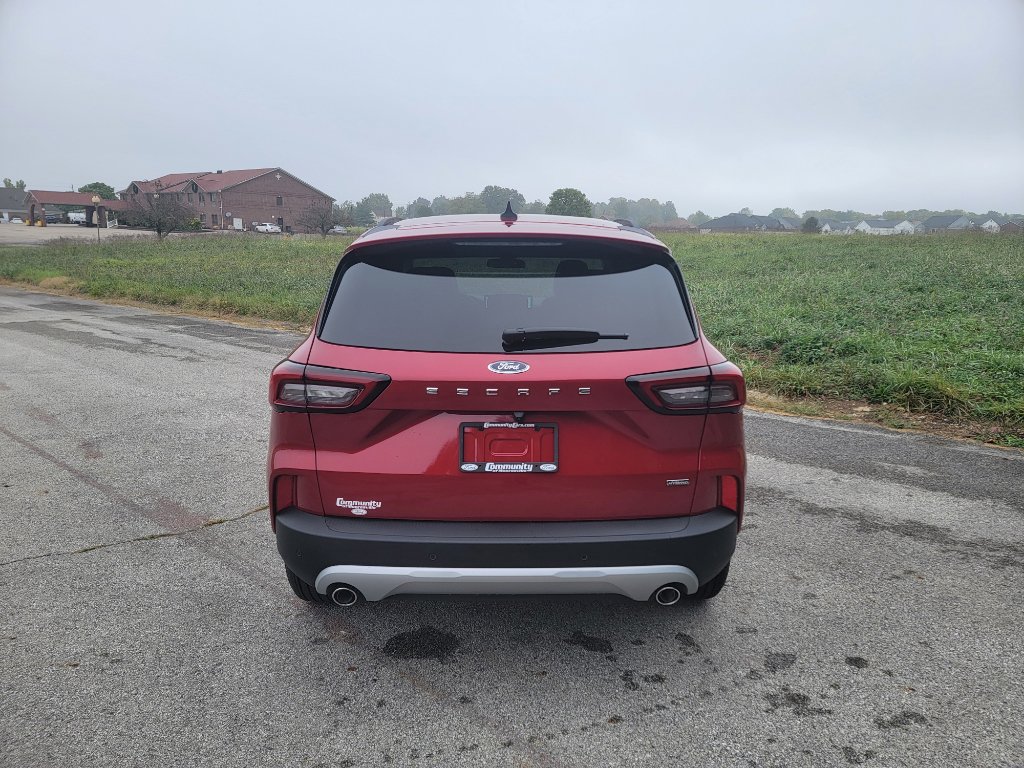 New 2026 Ford Escape SE image 12
