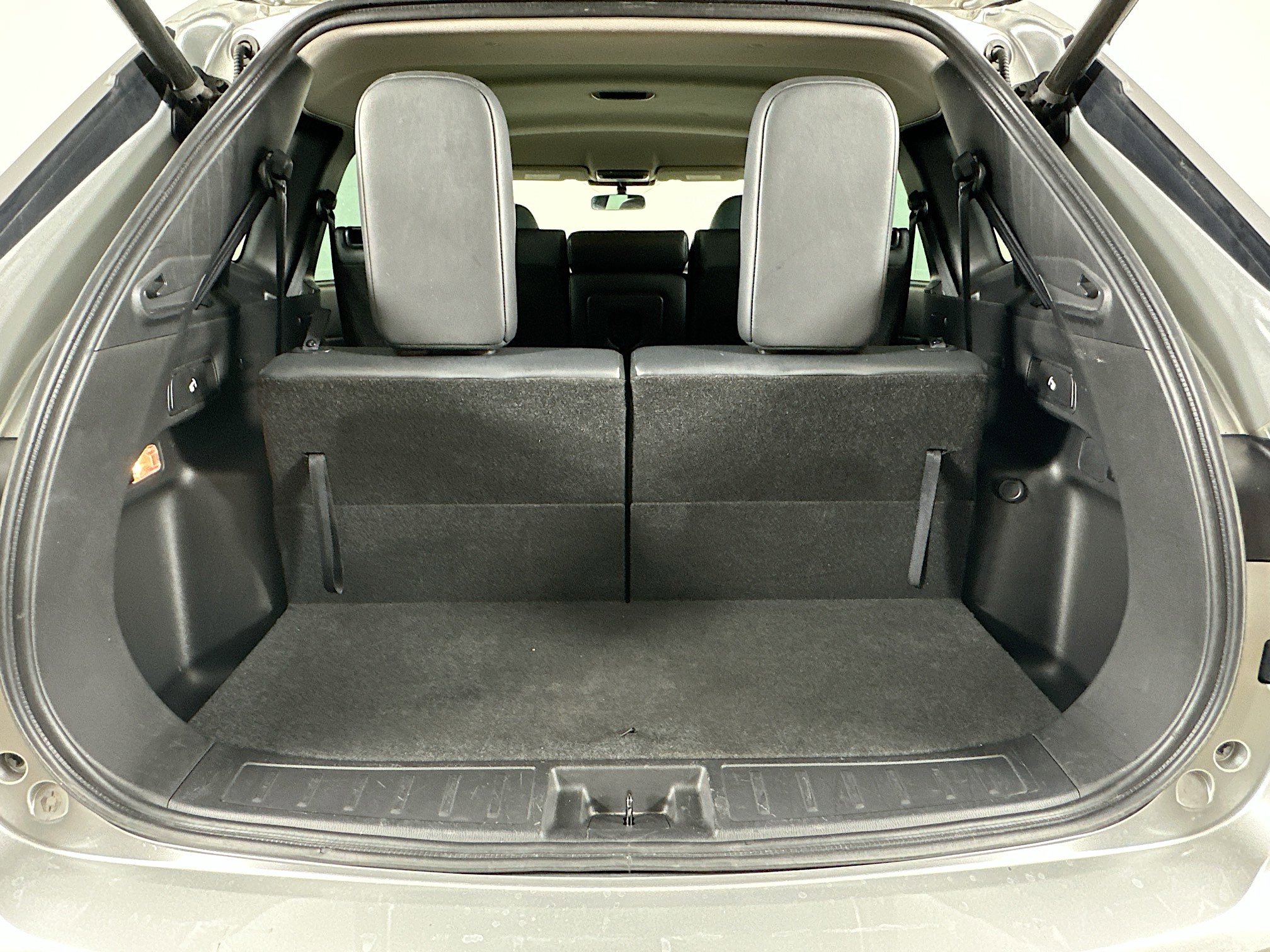 Used 2023 Mitsubishi Outlander SE image 29