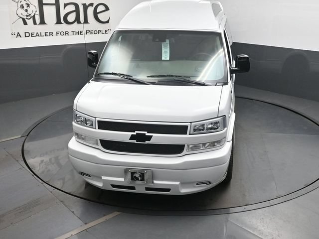 New 2026 Chevrolet Express 2500 Extended w/ Driver Convenience Package RWD image 33
